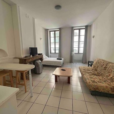 Le Monnai Apartamento Nîmes Exterior foto